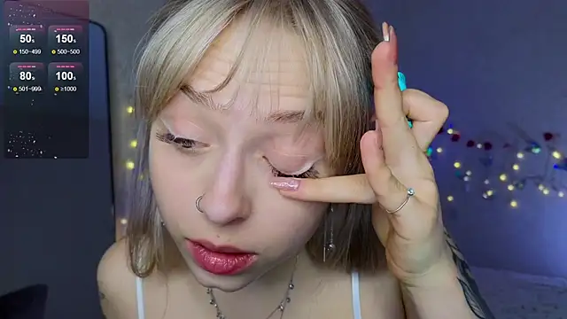 Snapshot of lavenderluxe chatting on 03-14-25, 02:19 lavenderluxe online show from 03-14-25, 02:19