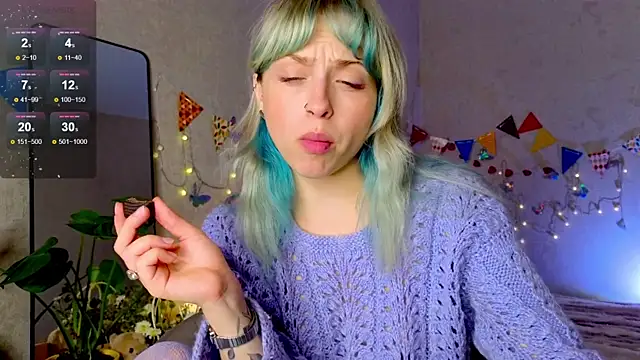 Snapshot of lavenderluxe chatting on 09-29-25, 12:32 lavenderluxe online show from 09-29-25, 12:32