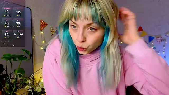 Snapshot of lavenderluxe chatting on 10-01-25, 06:52 lavenderluxe online show from 10-01-25, 06:52