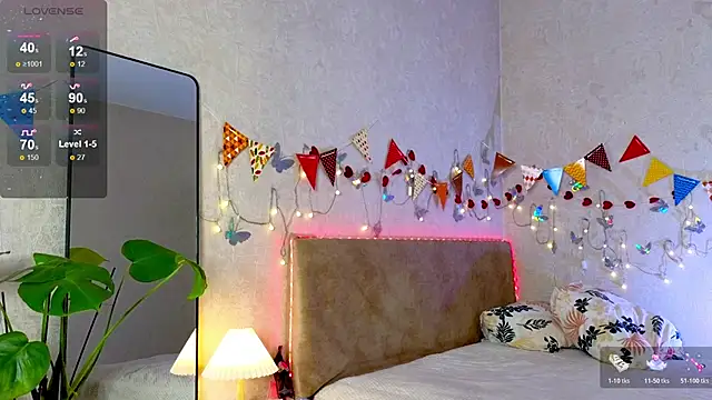 Snapshot of lavenderluxe chatting on 11-08-25, 10:26 lavenderluxe online show from 11-08-25, 10:26