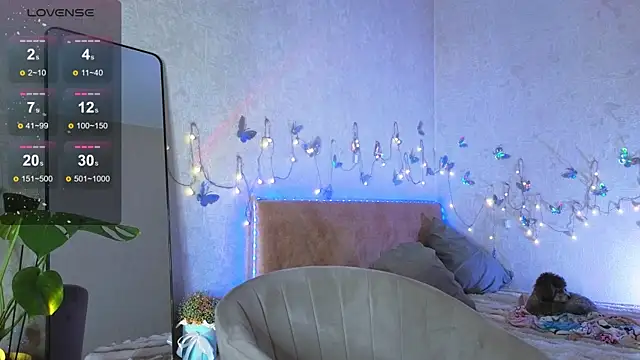 Snapshot of lavenderluxe chatting on 12-03-25, 01:20 lavenderluxe online show from 12-03-25, 01:20