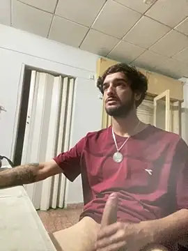 Snapshot of Tomito14 chatting on 12-22-25, 04:42 Tomito14 online show from 12-22-25, 04:42