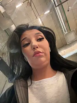 Tisha Busty online show from 09-20-25, 05:47