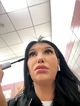 Tisha Busty online show from 10-17-25, 09:45