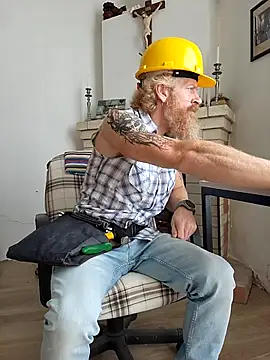 Snapshot of Gingerbeard40 chatting on 11-22-25, 09:08 Gingerbeard40 online show from 11-22-25, 09:08