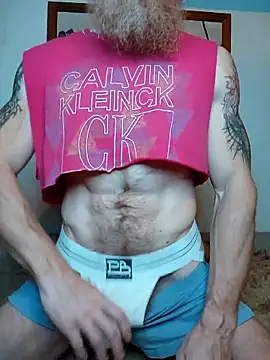 Snapshot of Gingerbeard40 chatting on 12-03-25, 04:16 Gingerbeard40 online show from 12-03-25, 04:16