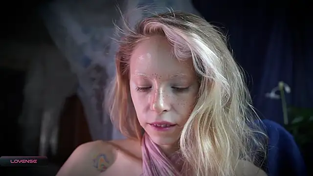  Phantom thread  online show from 10-27-25, 09:57