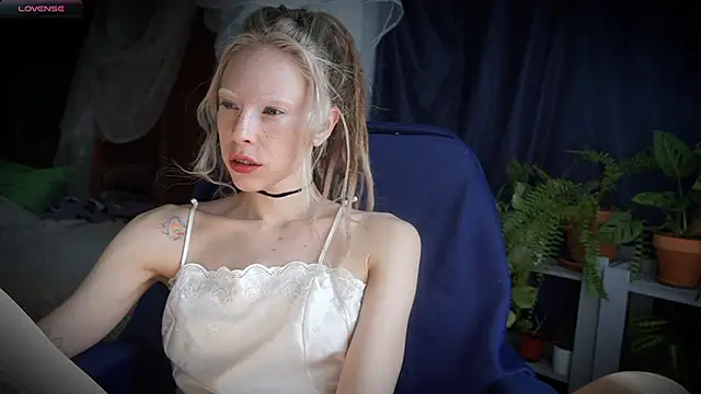  Phantom thread  online show from 03-27-26, 10:59