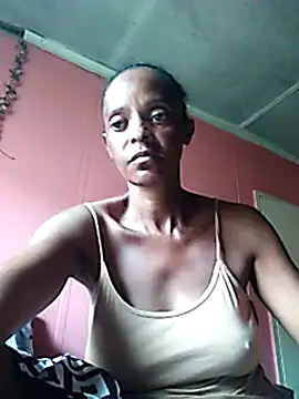 Snapshot of sweets_80 chatting on 02-15-25, 02:00 sweets 80 online show from 02-15-25, 02:00