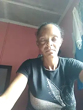 Snapshot of sweets_80 chatting on 02-17-25, 12:05 sweets 80 online show from 02-17-25, 12:05