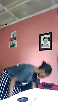 Snapshot of sweets_80 chatting on 03-09-25, 01:04 sweets 80 online show from 03-09-25, 01:04