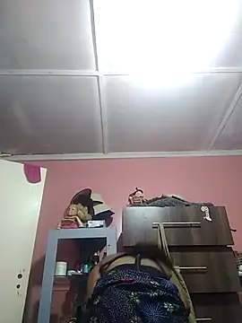 Snapshot of sweets_80 chatting on 03-11-25, 10:40 sweets 80 online show from 03-11-25, 10:40