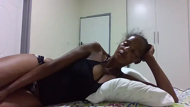 Snapshot of sweets_80 chatting on 10-22-25, 08:19 sweets 80 online show from 10-22-25, 08:19