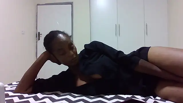 Snapshot of sweets_80 chatting on 12-13-25, 07:53 sweets 80 online show from 12-13-25, 07:53