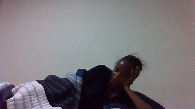 Snapshot of sweets_80 chatting on 06-13-26, 11:13 sweets 80 online show from 06-13-26, 11:13