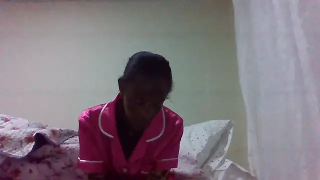 Snapshot of sweets_80 chatting on 06-25-26, 04:44 sweets 80 online show from 06-25-26, 04:44