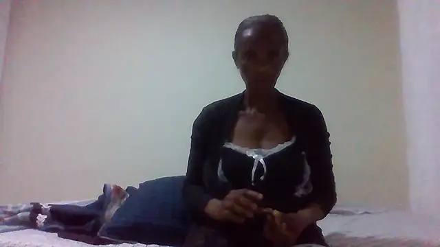 Snapshot of sweets_80 chatting on 07-06-26, 06:43 sweets 80 online show from 07-06-26, 06:43