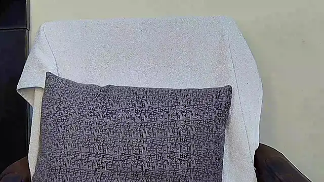 MIss-Naina online show from 10-28-25, 08:18