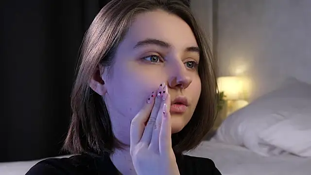 MeghanElson online show from 04-18-26, 01:04