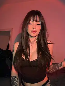 Snapshot of madelinexx chatting on 04-26-26, 11:30 madelinexx online show from 04-26-26, 11:30