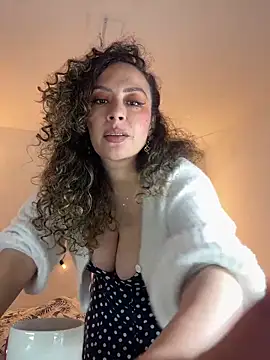 Elizabeth Dupont online show from 10-14-25, 06:42