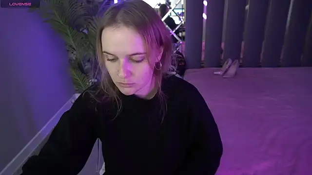 MaribelRiverr  online show from 11-02-25, 06:38