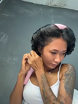thai-dreamgirl online show from 07-04-26, 08:53