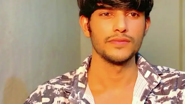 Snapshot of kingkartik7 chatting on 03-12-26, 05:30 kingkartik7 online show from 03-12-26, 05:30