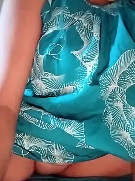 Snapshot of miss-Riy chatting on 04-25-26, 06:27 miss-Riy online show from 04-25-26, 06:27