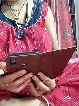 Snapshot of miss-Riy chatting on 04-25-26, 04:37 miss-Riy online show from 04-25-26, 04:37