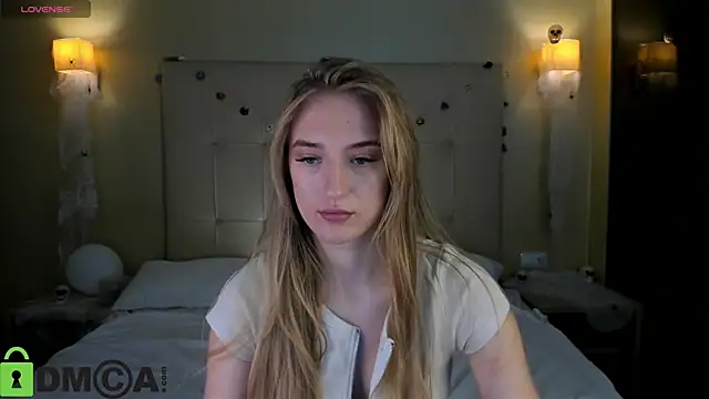 Snapshot of Stacy_River chatting on 11-06-25, 09:21 Stacy River online show from 11-06-25, 09:21