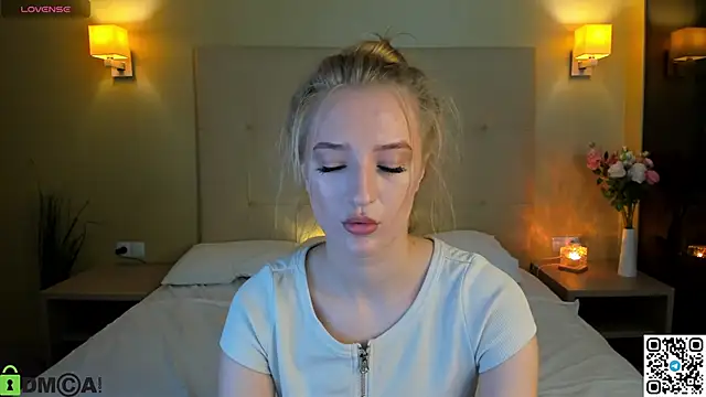 Snapshot of Stacy_River chatting on 11-26-25, 09:43 Stacy River online show from 11-26-25, 09:43