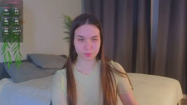 Snapshot of Roxie_Mils chatting on 12-10-24, 03:01 Roxie Mils online show from 12-10-24, 03:01