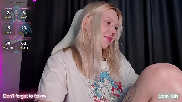 Snapshot of takeyourmolly chatting on 02-13-25, 04:39 takeyourmolly online show from 02-13-25, 04:39