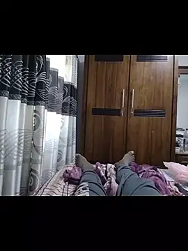 Snapshot of nikini1621 chatting on 03-10-26, 09:47 nikini1621 online show from 03-10-26, 09:47