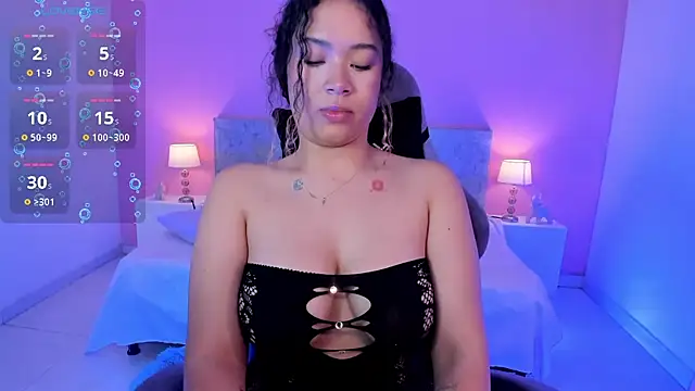 Snapshot of LunaRose5 chatting on 03-07-25, 03:51 LunaRose5 online show from 03-07-25, 03:51