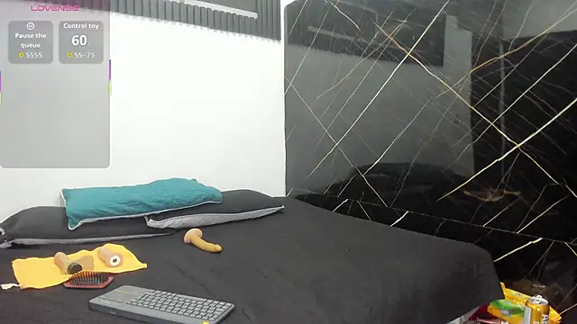 Snapshot of Analiasmith89 chatting on 10-11-25, 02:33 Analiasmith89 online show from 10-11-25, 02:33