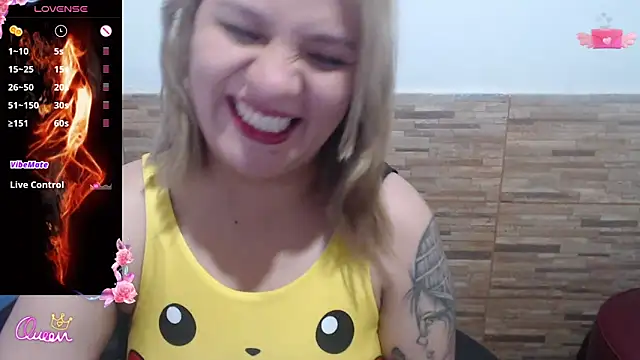 Snapshot of athenea_russo4 chatting on 05-07-26, 01:11 athenea russo4 online show from 05-07-26, 01:11