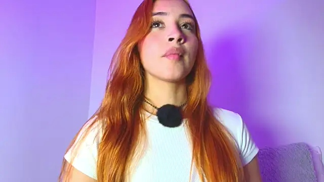 Snapshot of PollyGrey_ chatting on 12-15-25, 03:55 PollyGrey online show from 12-15-25, 03:55