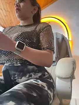 Milff parkerrr online show from 01-22-25, 11:45