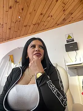 Milff parkerrr online show from 03-08-25, 04:17