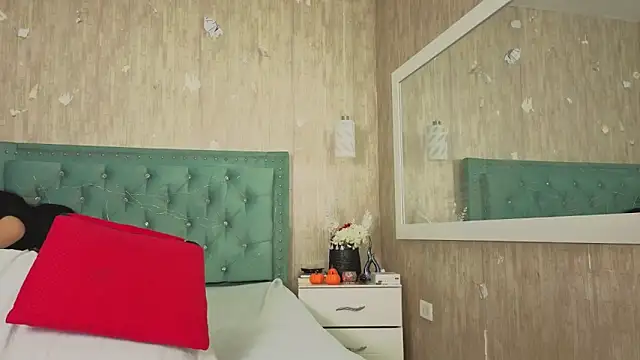 Marcelaa fox online show from 11-13-25, 07:24