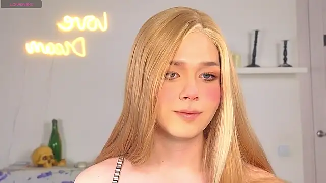  yourFoxy  online show from 10-15-25, 12:38