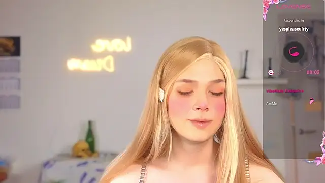  yourFoxy  online show from 10-25-25, 01:40