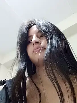 Snapshot of Salomecam30 chatting on 12-16-24, 01:53 Salomecam30 online show from 12-16-24, 01:53