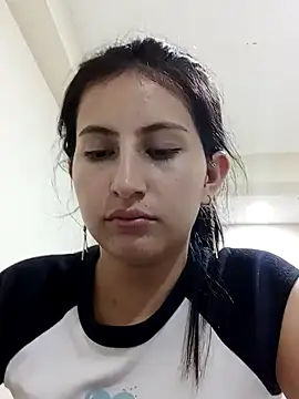 Snapshot of Salomecam30 chatting on 12-17-24, 02:23 Salomecam30 online show from 12-17-24, 02:23