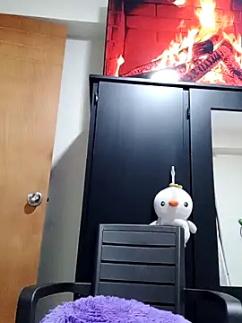 Snapshot of Salomecam30 chatting on 01-04-25, 01:21 Salomecam30 online show from 01-04-25, 01:21