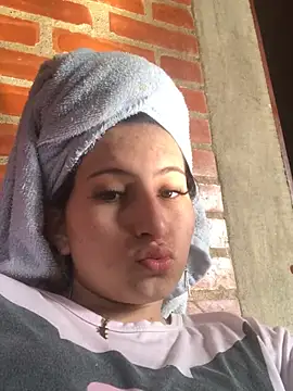 Snapshot of Salomecam30 chatting on 01-06-25, 08:39 Salomecam30 online show from 01-06-25, 08:39