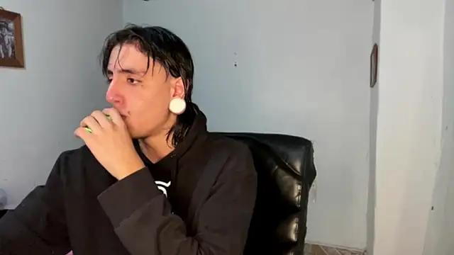 Matthew Dixonn online show from 02-17-25, 11:09