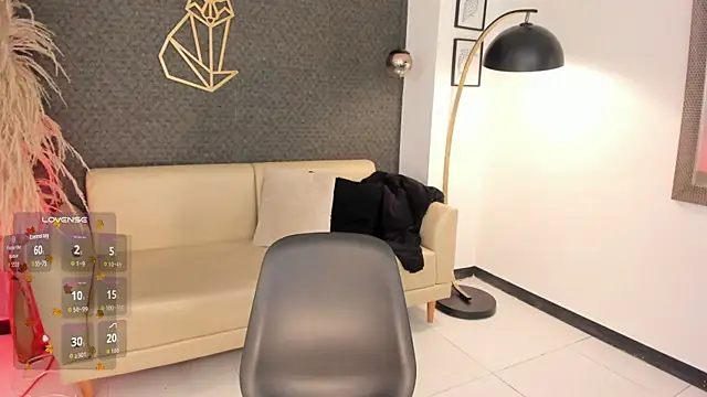 Snapshot of Hanna_fost chatting on 05-10-26, 06:18 Hanna fost online show from 05-10-26, 06:18